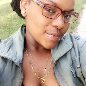 Meet your Posher, Liz